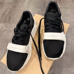 Burberry Black & White Strap Low-Top Sneakers